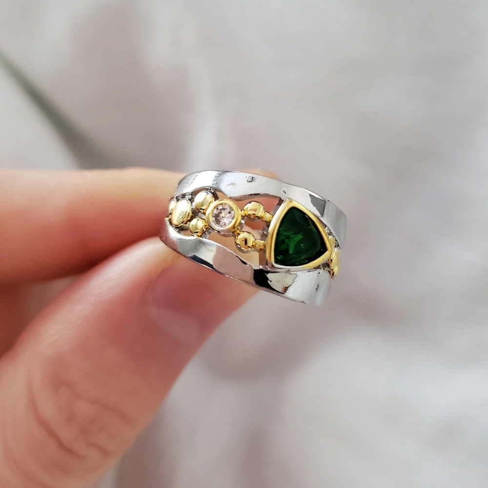 New Elegant Two Tone Ring - Picture 4 of 6